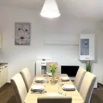 My Dalmatia - Beachfront Vanja With Sea View Terrace And Private Parking Apartamento Drage