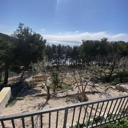 My Dalmatia - Beachfront Vanja With Sea View Terrace And Private Parking Lejlighed