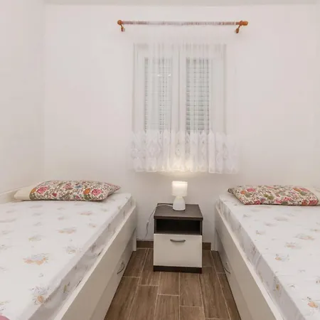 My Dalmatia - Beachfront Vanja With Sea View Terrace And Private Parking Drage